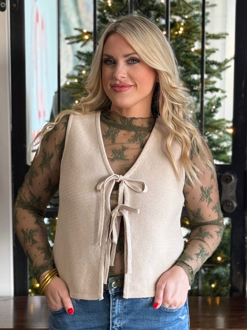 cream front tie sweater vest A12