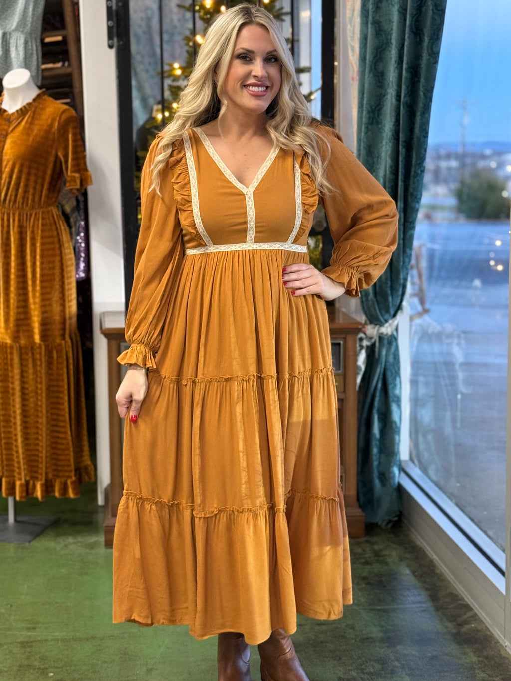 camel lace dress L5