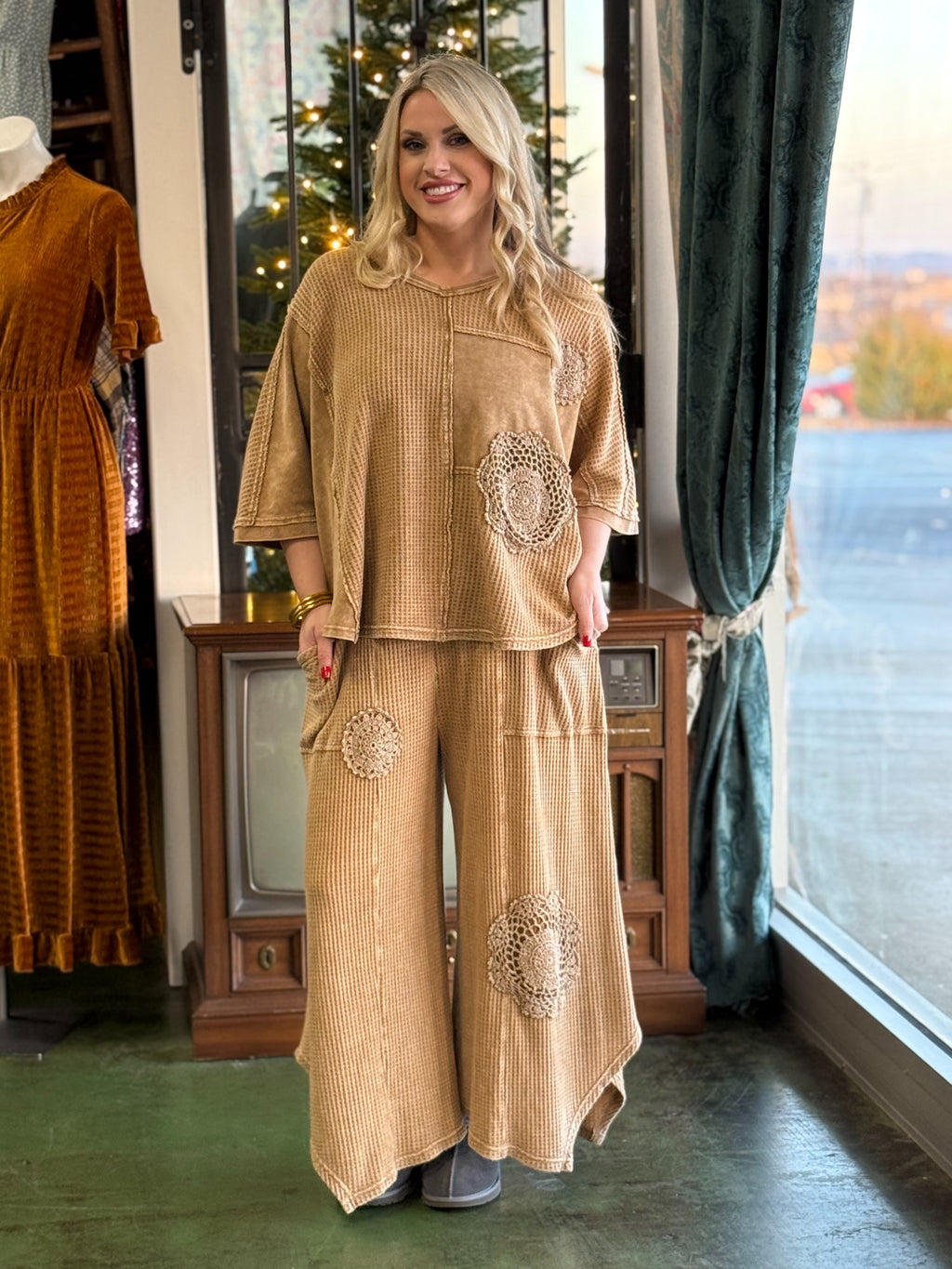 camel waffle knit top V66