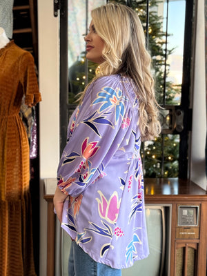lavender floral top A26