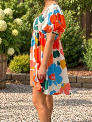 H5 Bold Floral Dress