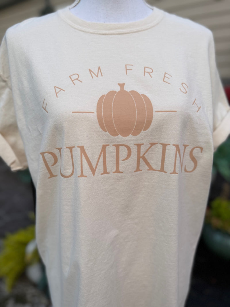 farm fresh pumpkins ivory tee