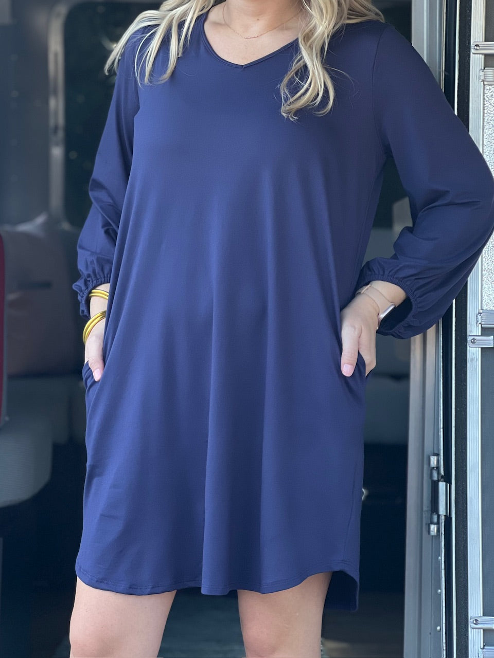 navy balloon sleeve dress B10