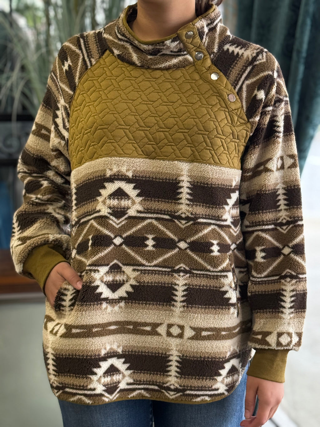 olive printed pullover A13