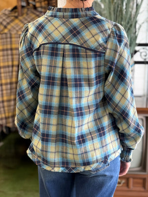 blue and green plaid long sleeve top H11