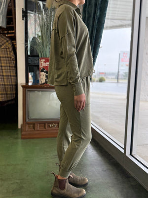 olive collared set V29