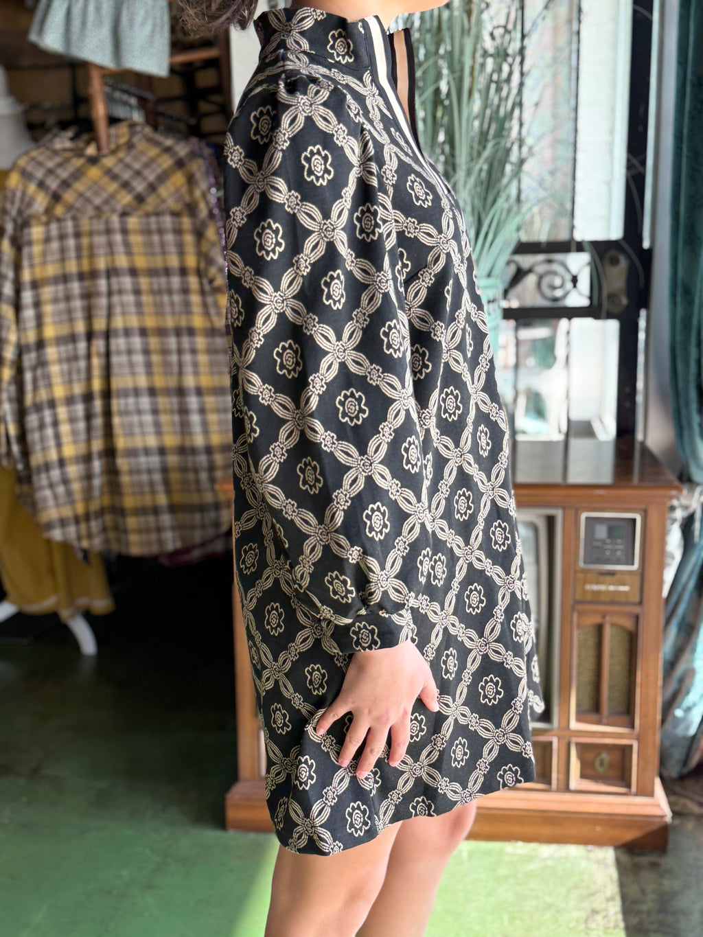 black lattice dress V34